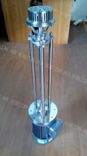 Partiya bilan ishlaydigan tajribaviy o'simlik homogenizator mikser